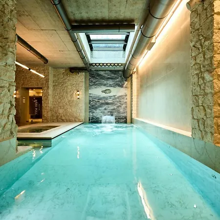 H15 Luxury Palace - Destigo מלון