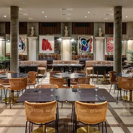 מלון H15 Luxury Palace - Destigo