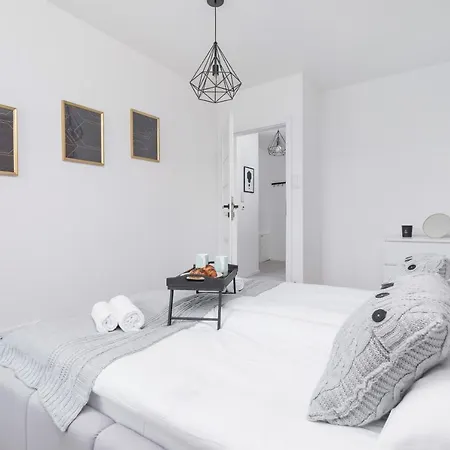 Apartment Riva Verona By Renters Prestige