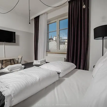 Aparthotel Saint Thomas Corner - By Upstairs 2*