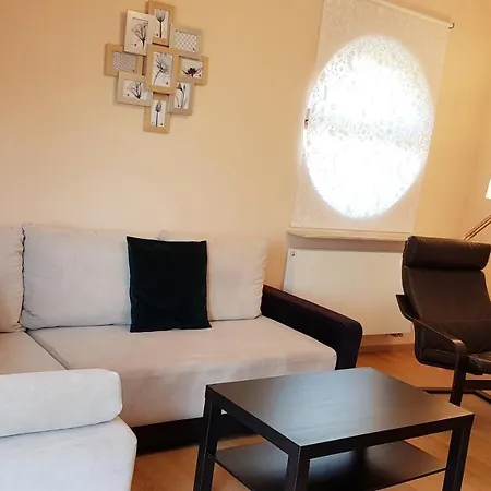 Inez Apartment *