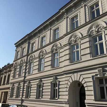 Goldfinger 3-bed Unique In The Heart Of Podgorze