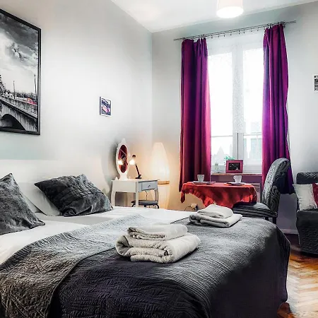 Next To Wawel Castle, Vistula River & Old Town Cracow Apartment