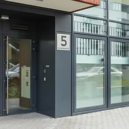 Lotniczowka By Renters Prestige Apartment