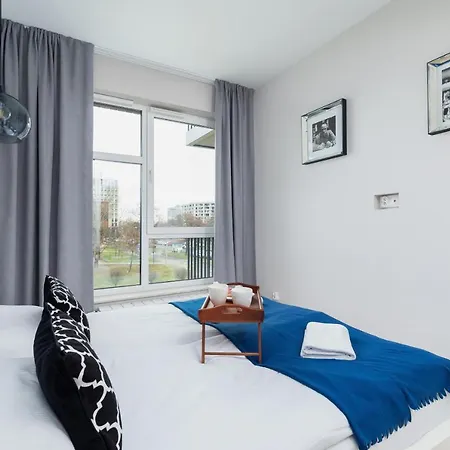 Lotniczowka By Renters Prestige *