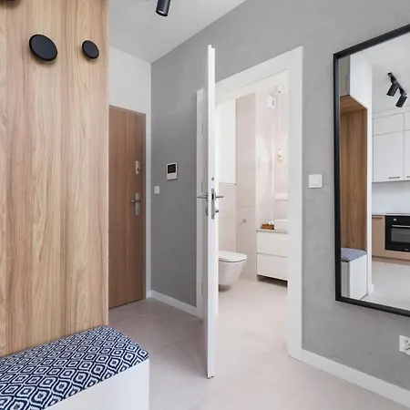 Lotniczowka By Renters Prestige *
