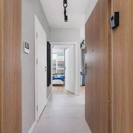 Lotniczowka By Renters Prestige Apartment