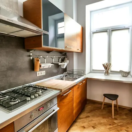 Apartment Next To The Main Square