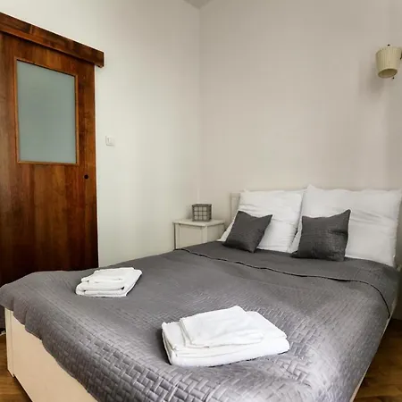 Apartment Next To The Main Square *