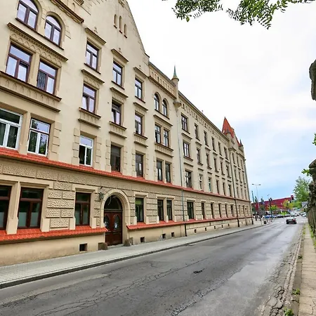 Apartment Next To The Main Square *