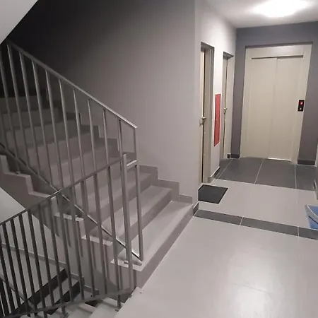 Na Debnikach - By Upstairs Апартаменты *