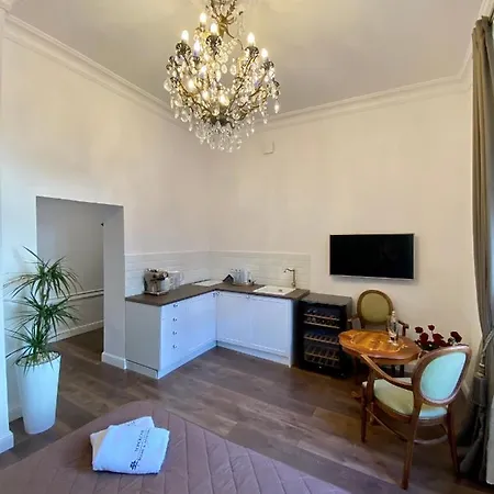 Apartment Kochanowskiego - Topolove & *