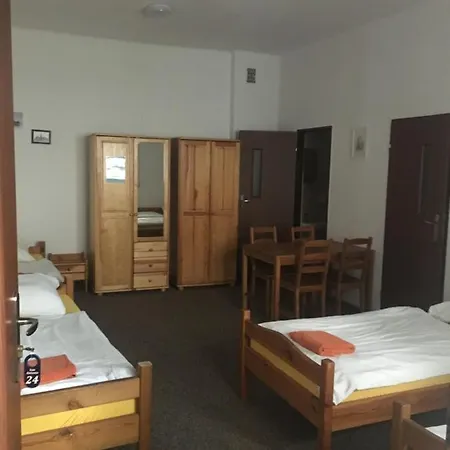 Hostel Dom Franciszkanski San Antonio Krakow