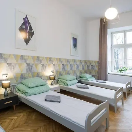 In The Heart Of ! 2 Apartment *