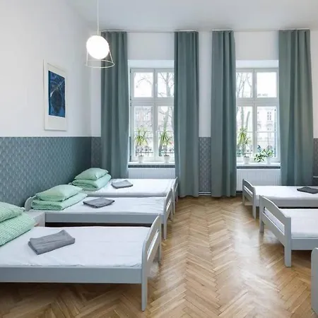 In The Heart Of ! 2 Apartment