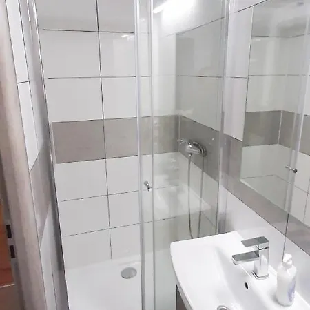 Lion - Laba Apartment *