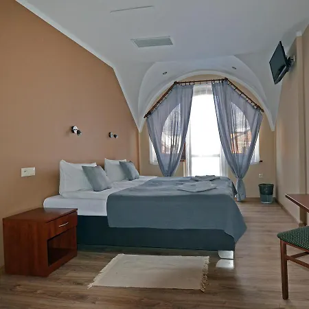 Tyniecki Hotel 3*