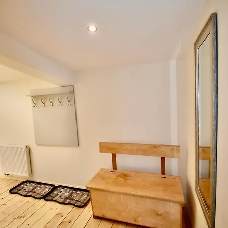 Krib Apartment *