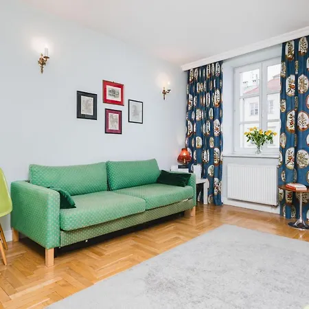 Apartment In The Heart Of Jewish Quarter - Old Synagogue - By Upstairs *