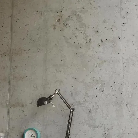17 Aparthotel 3*