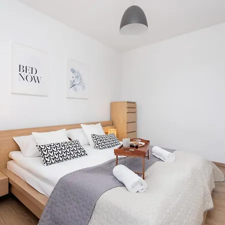 Dzielnica Xiii Podgórze By Renters Apartament *
