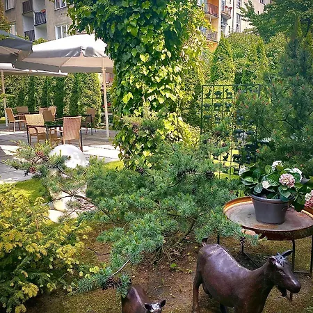 Art & Garden 3* Krakov