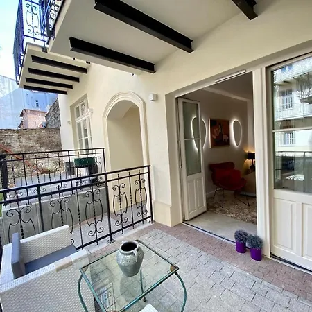 Apartment Luxury Panda In Old Town
