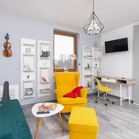 Cracow Czeczow By Renters *