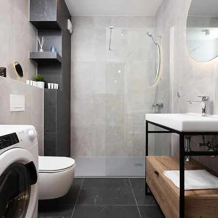 Of The Kings - Indigo Apartament