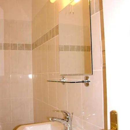 Domino Aparthotel 2*