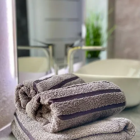 Biały Z Jacuzzi