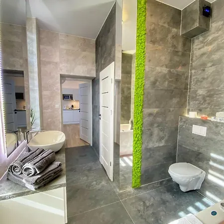 Bialy Z Jacuzzi Krakow
