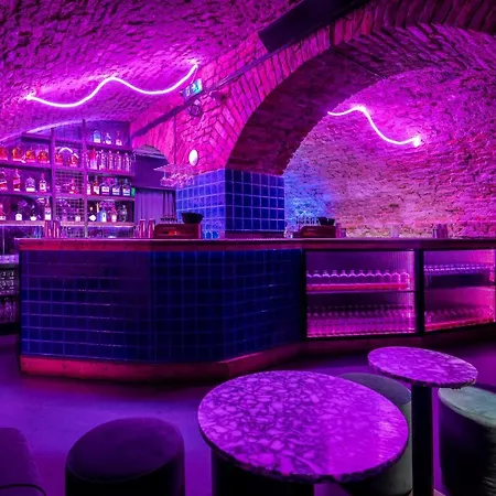Ostello Draggo House *