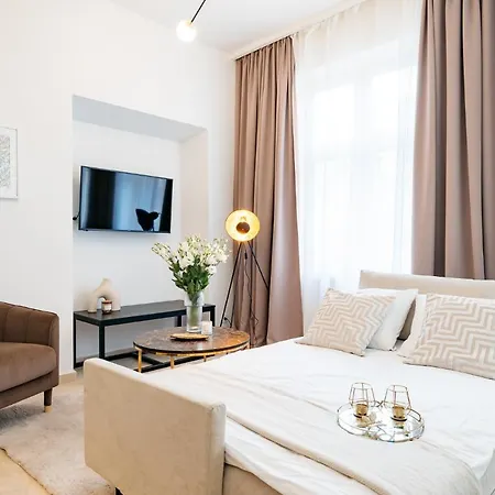 Crystal House - Loftaffair Collection Apartament *
