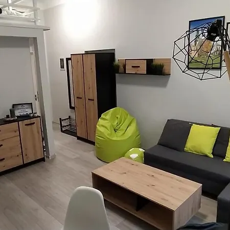 Discover Cracow Aparthostel Хостел *