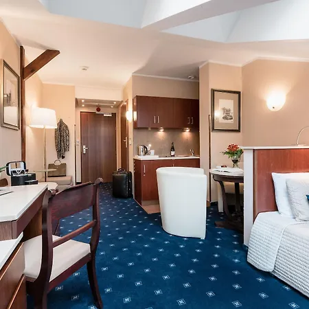 Booking Crown Piast & Spa Hotel Krakow