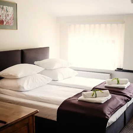 Eden Hotel 3*