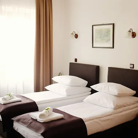 Eden Hotel 3*