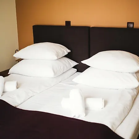 Hotel Eden