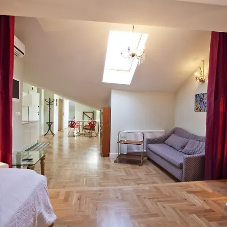 Aparthotel Crystal Chez Helena 3*