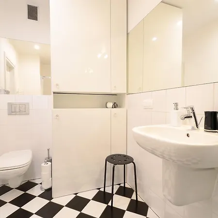 Aparthotel Crystal Chez Helena 3*