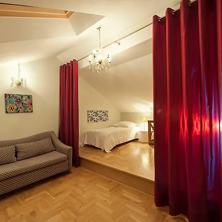 Crystal Chez Helena קרקוב
