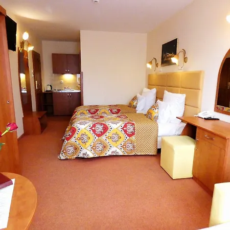 Aparthotel Adler
