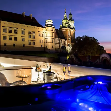 Kanonicza 22 Aparthotel 5*