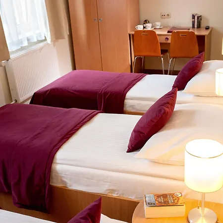 Maly Aparthotel