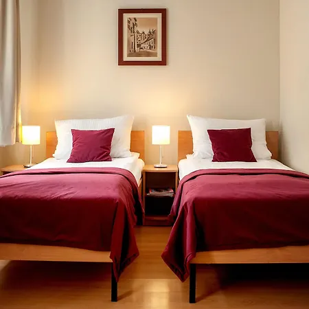 Maly 2* Krakow