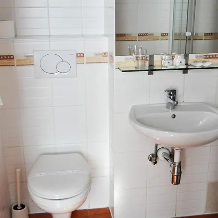Aparthotel Maly 2*