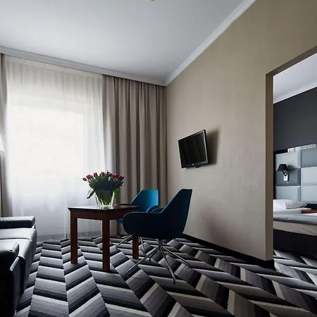 Otel Apis
