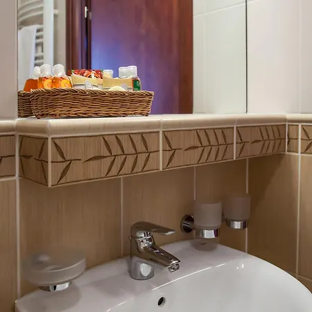 Hotel Farmona Business & Krakow