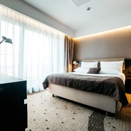 Q Otel